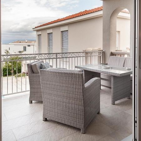 Deluxe Apartment Vila Carissa Малинська Екстер'єр фото
