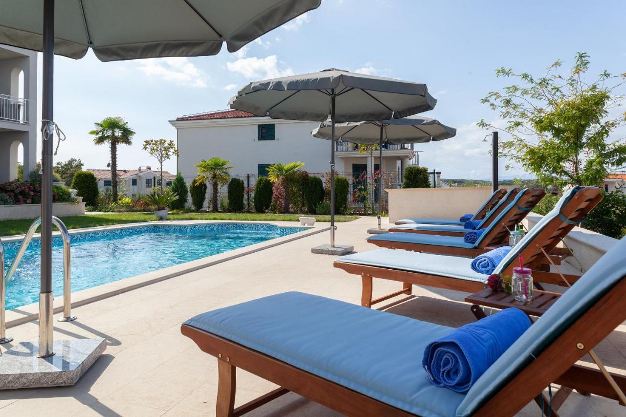 Deluxe Apartment Vila Carissa Малинська Екстер'єр фото
